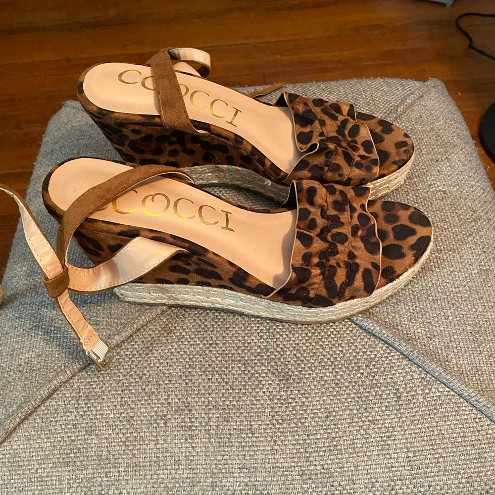 Leopard print wedges